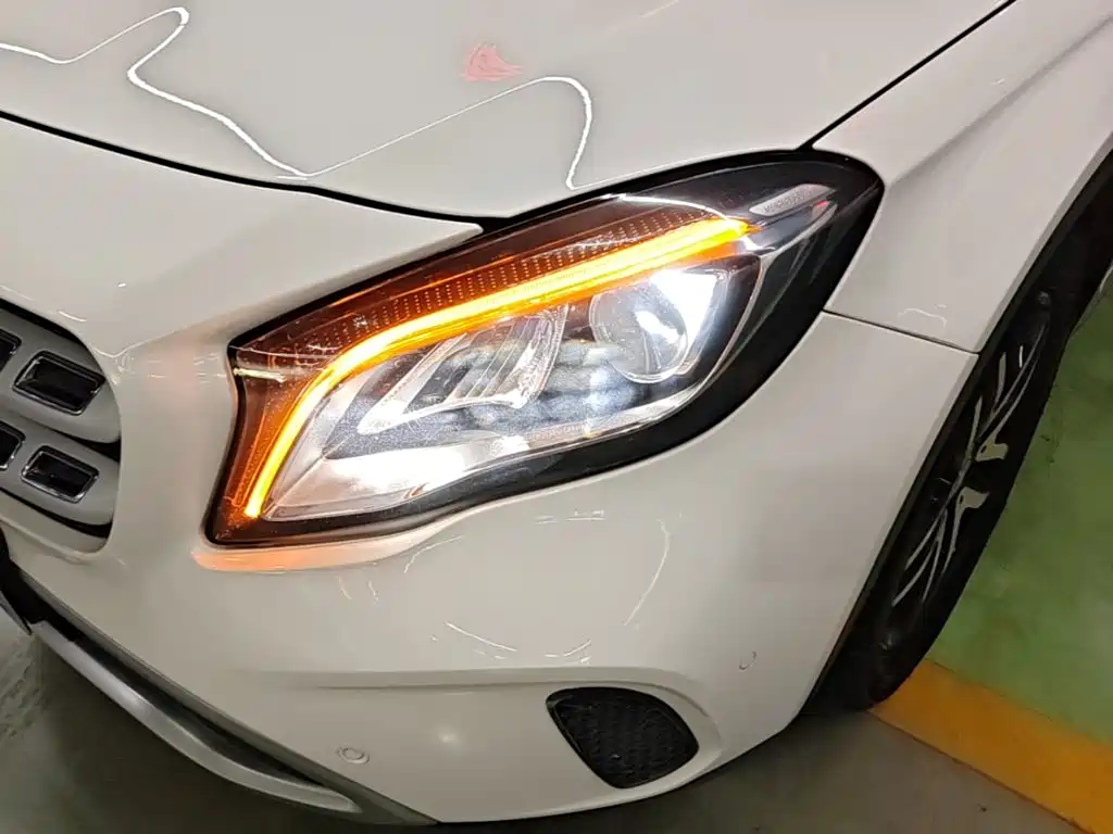 Mercedes-Benz GLA — фото 24