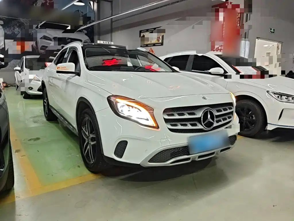 Mercedes-Benz GLA — фото 4