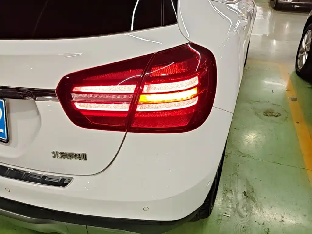 Mercedes-Benz GLA — фото 8