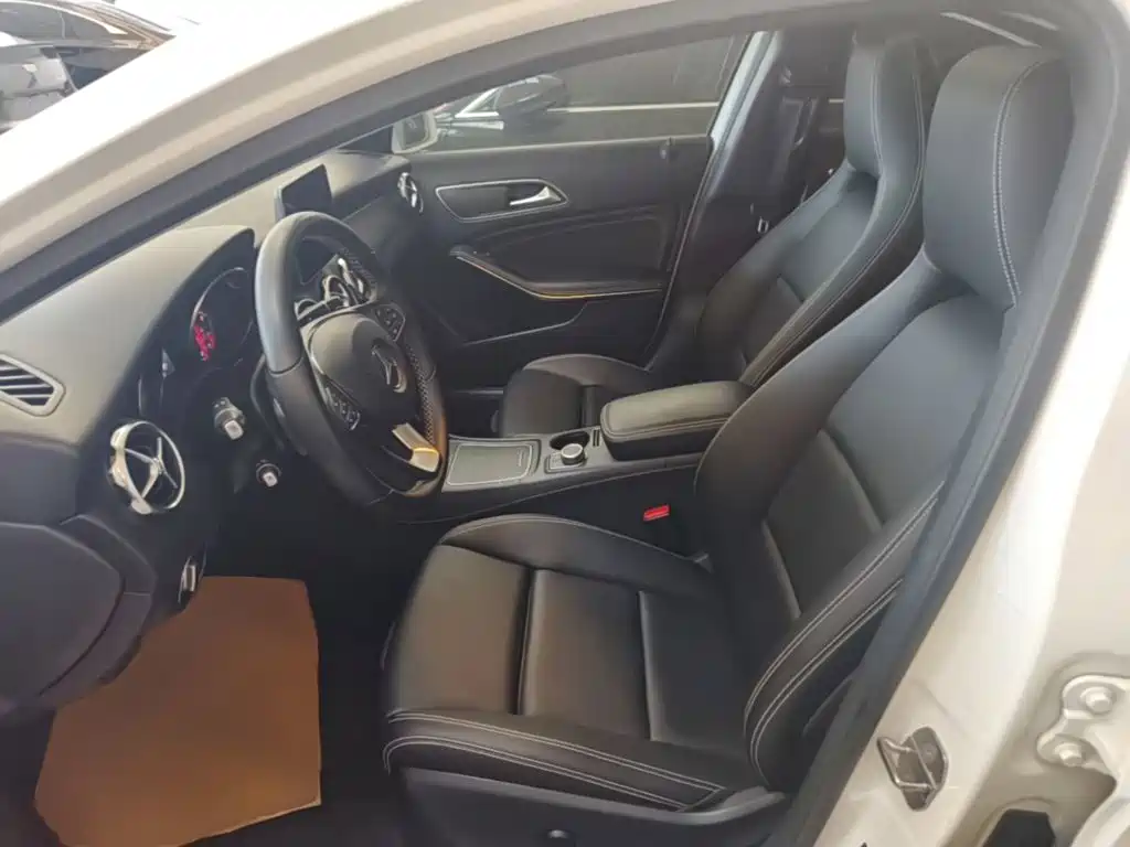 Mercedes-Benz GLA — фото 15