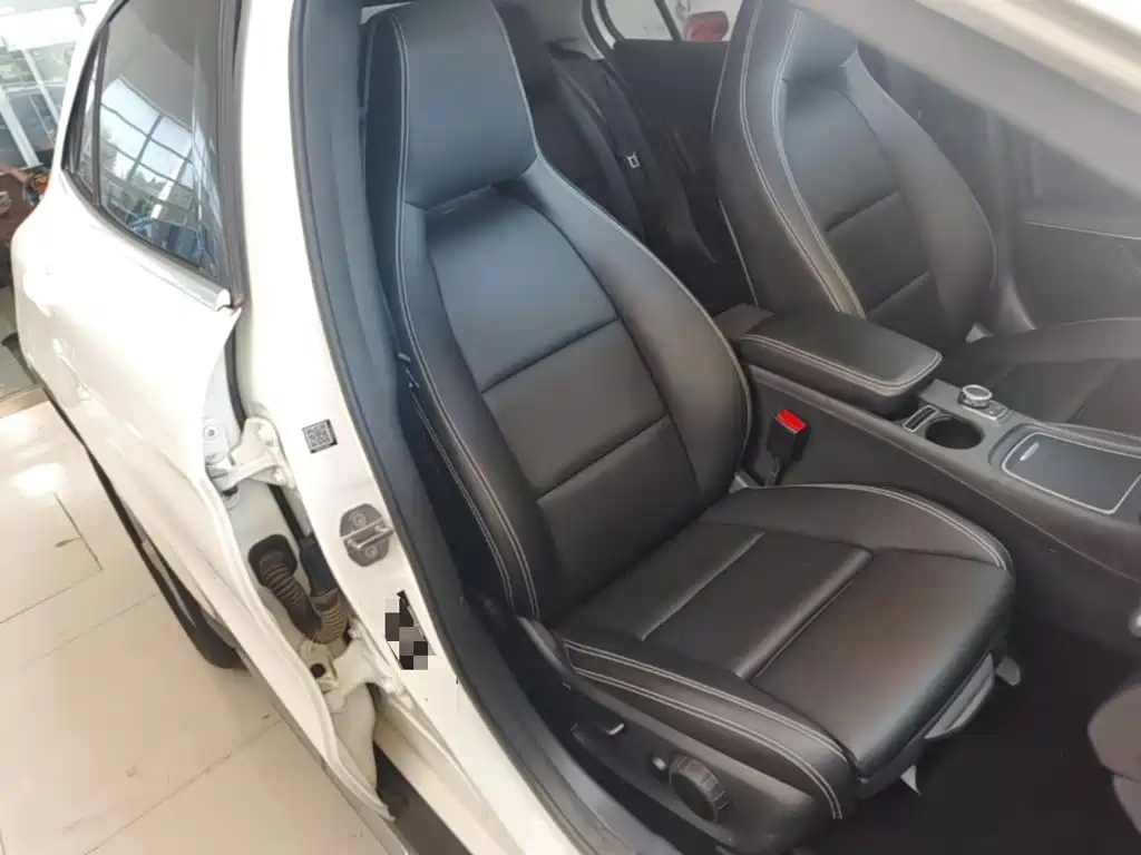 Mercedes-Benz GLA — фото 25