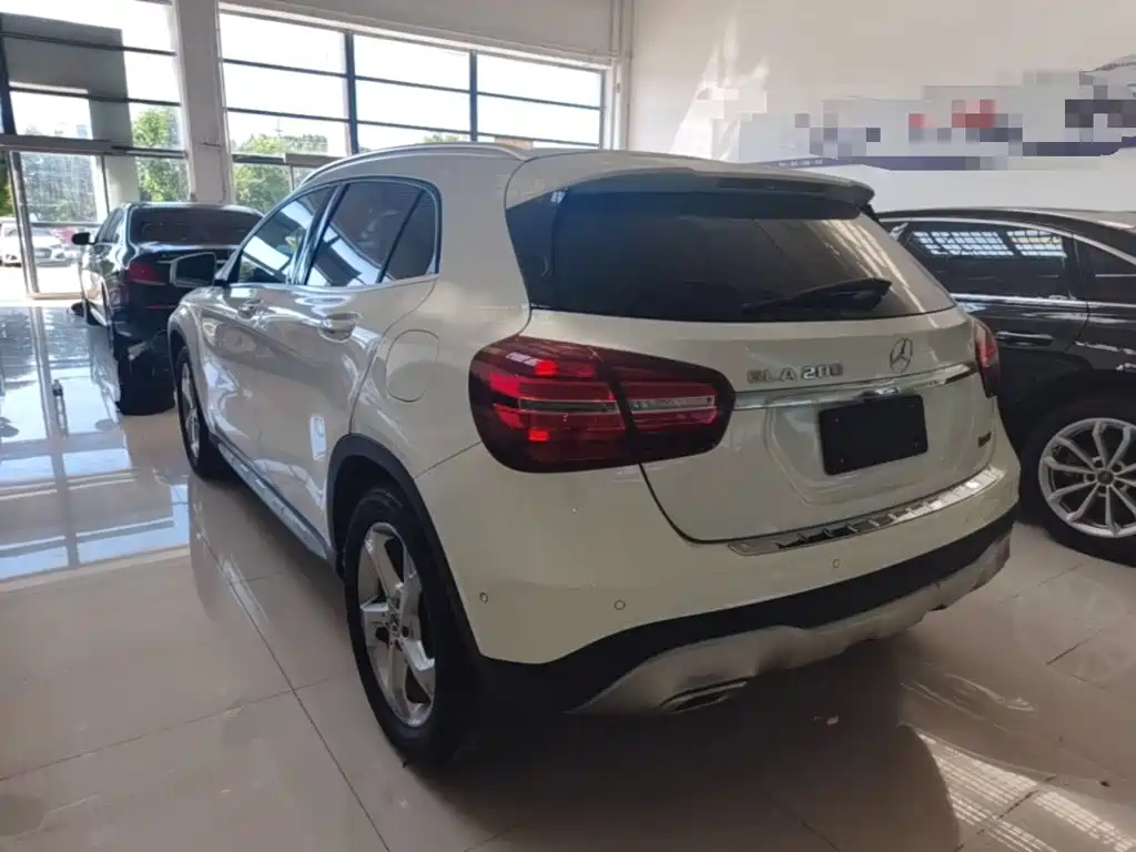 Mercedes-Benz GLA — фото 5
