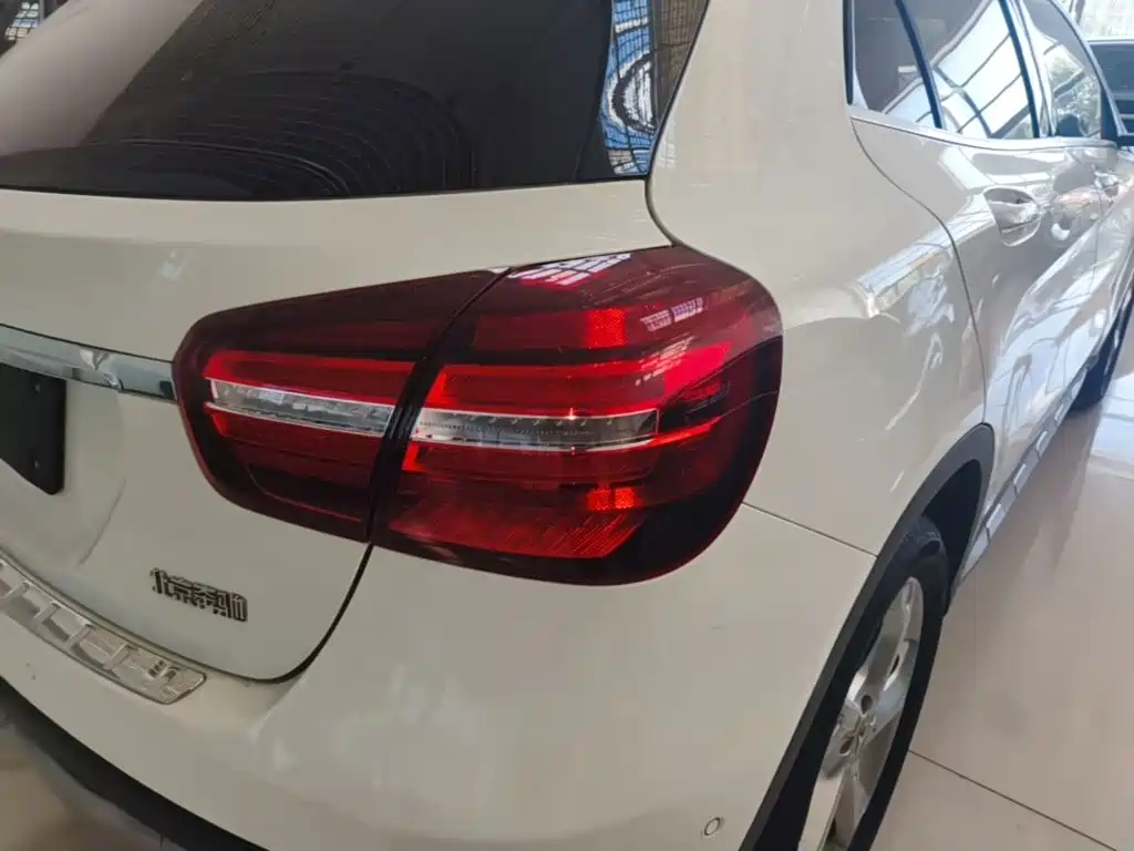 Mercedes-Benz GLA — фото 8