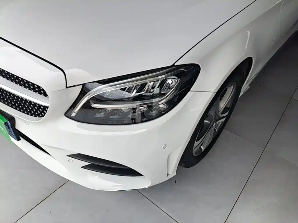 Mercedes-Benz C-Class — фото 24