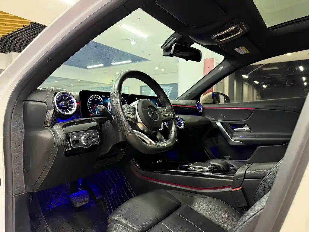 Mercedes-Benz A-Class — фото 4