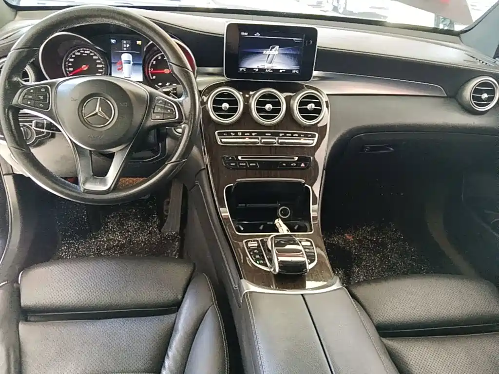 Mercedes-Benz GLC — фото 10