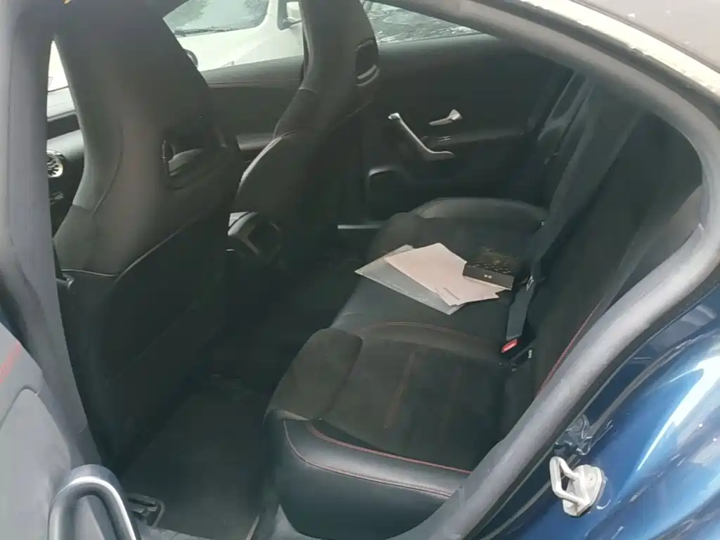 Mercedes-Benz CLA (Import) — фото 17