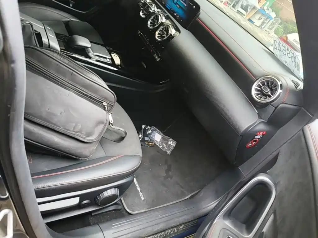 Mercedes-Benz CLA (Import) — фото 25
