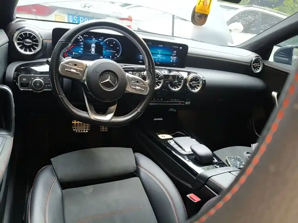 Mercedes-Benz CLA (Import) — фото 10