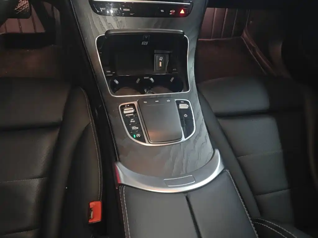 Mercedes-Benz C-Class — фото 14