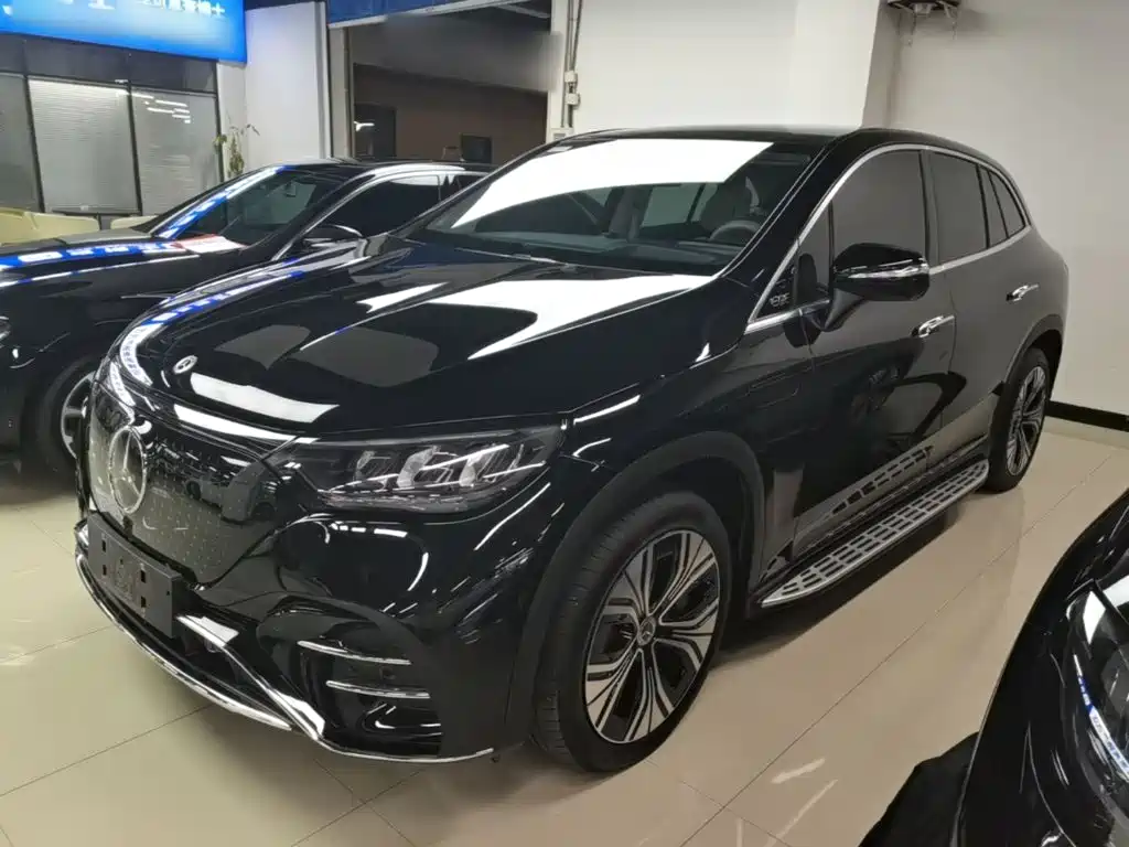 Mercedes-Benz EQE SUV — фото 2