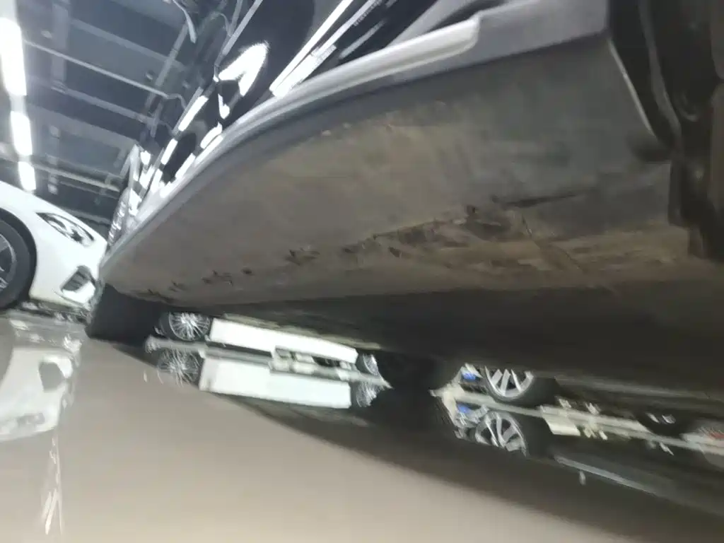 Mercedes-Benz EQE SUV — фото 22