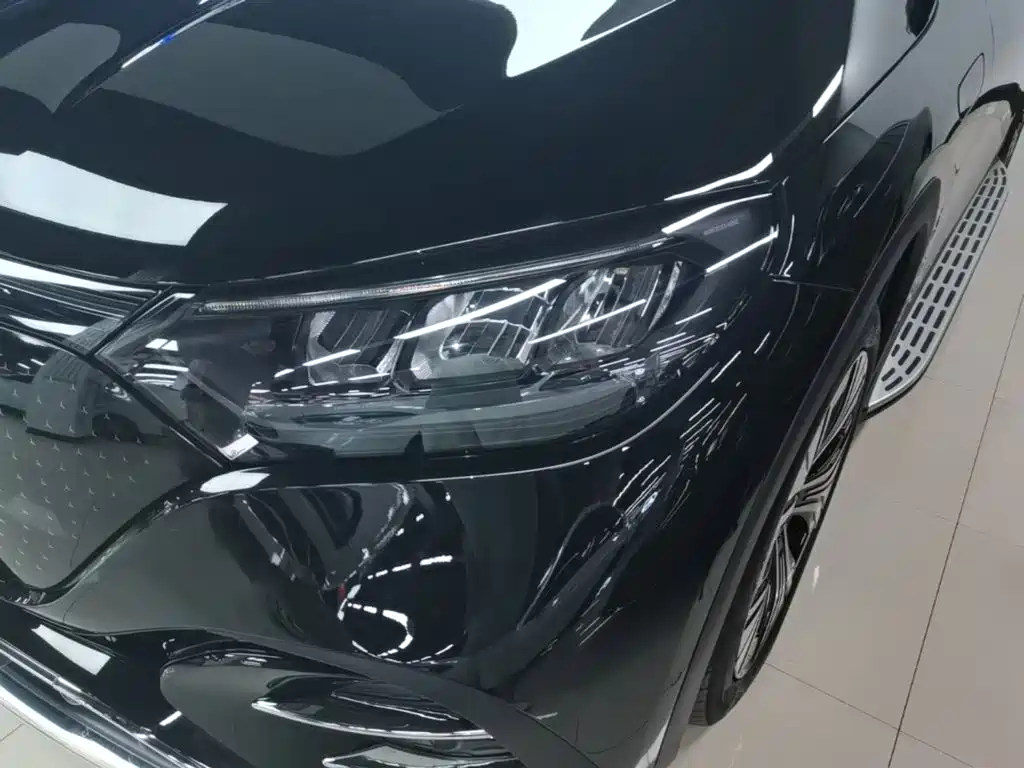 Mercedes-Benz EQE SUV — фото 24