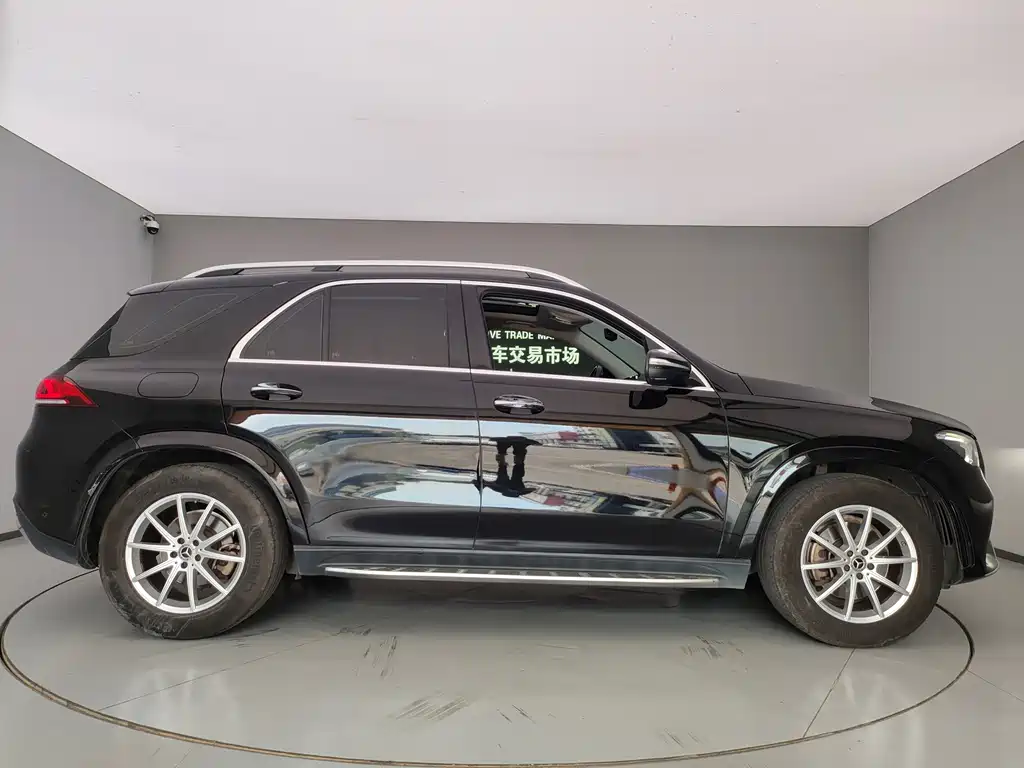 Mercedes-Benz GLE (Import) — фото 34
