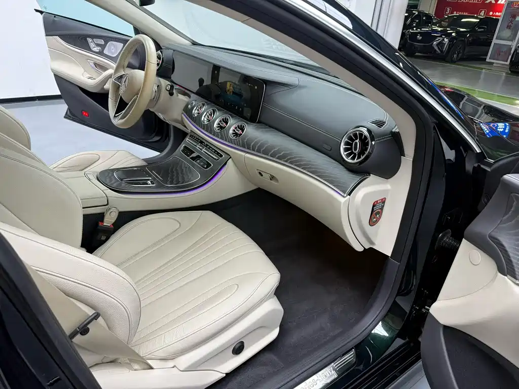 Mercedes-Benz CLS — фото 3