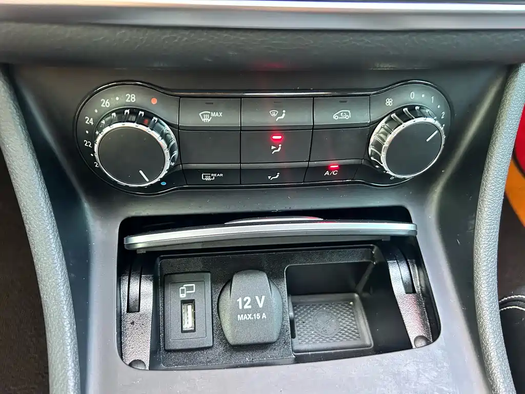 Mercedes-Benz GLA — фото 35