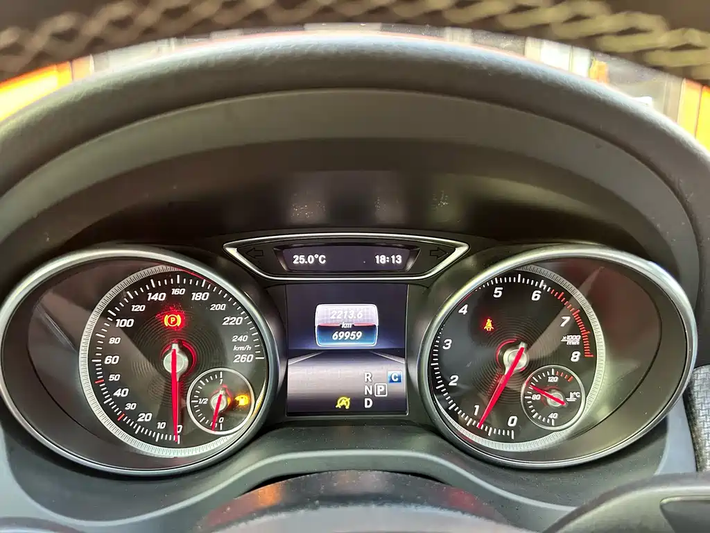 Mercedes-Benz GLA — фото 40