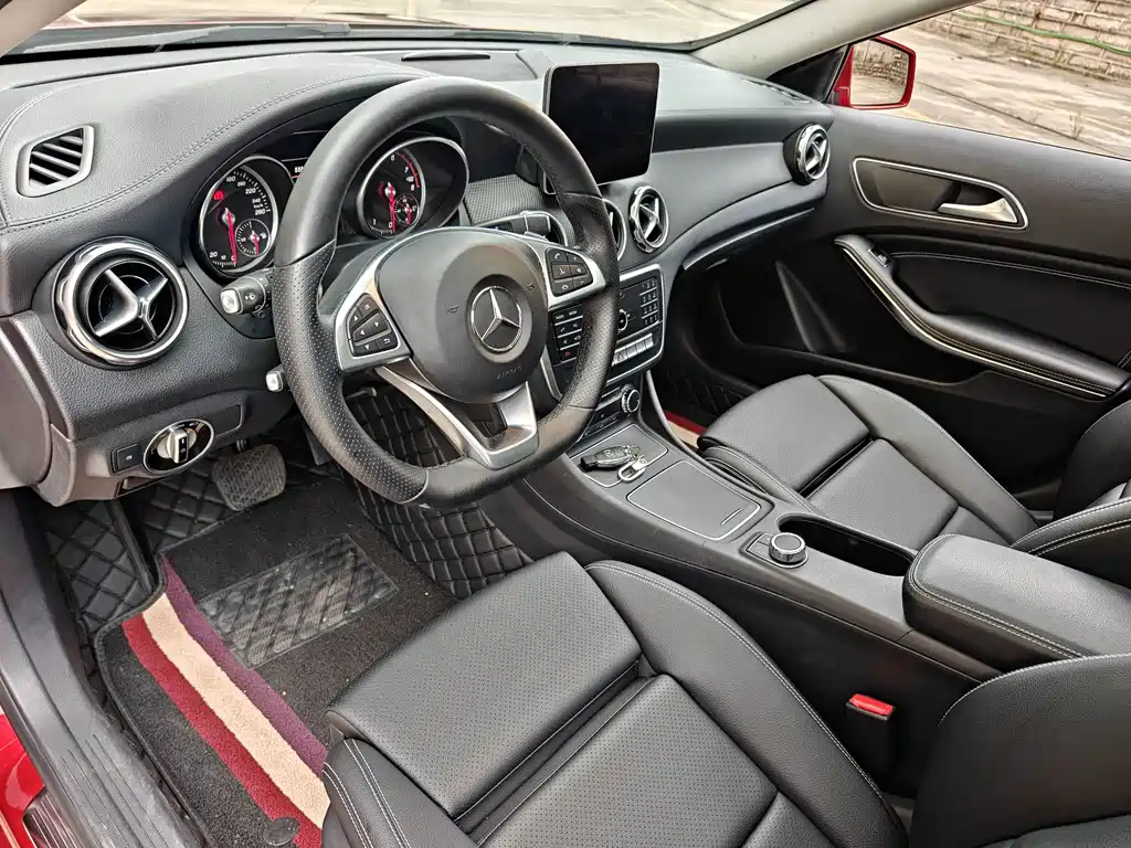 Mercedes-Benz GLA — фото 5