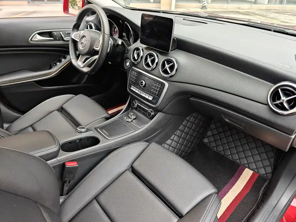 Mercedes-Benz GLA — фото 8