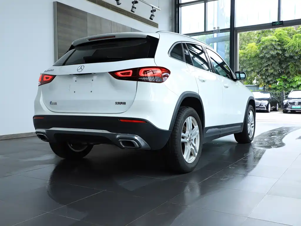 Mercedes-Benz GLA — фото 14