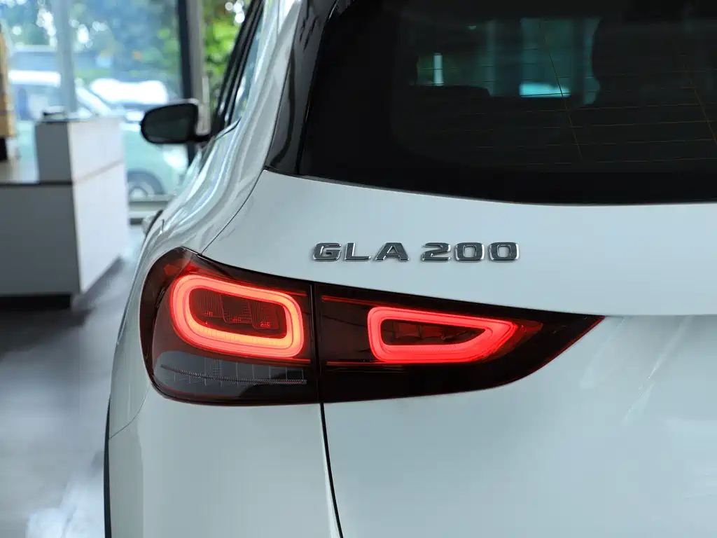 Mercedes-Benz GLA — фото 9