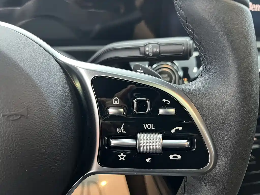 Mercedes-Benz A-Class — фото 15