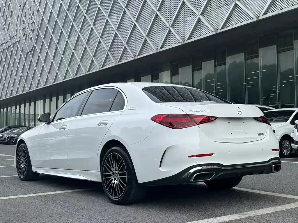 Mercedes-Benz C-Class — фото 11