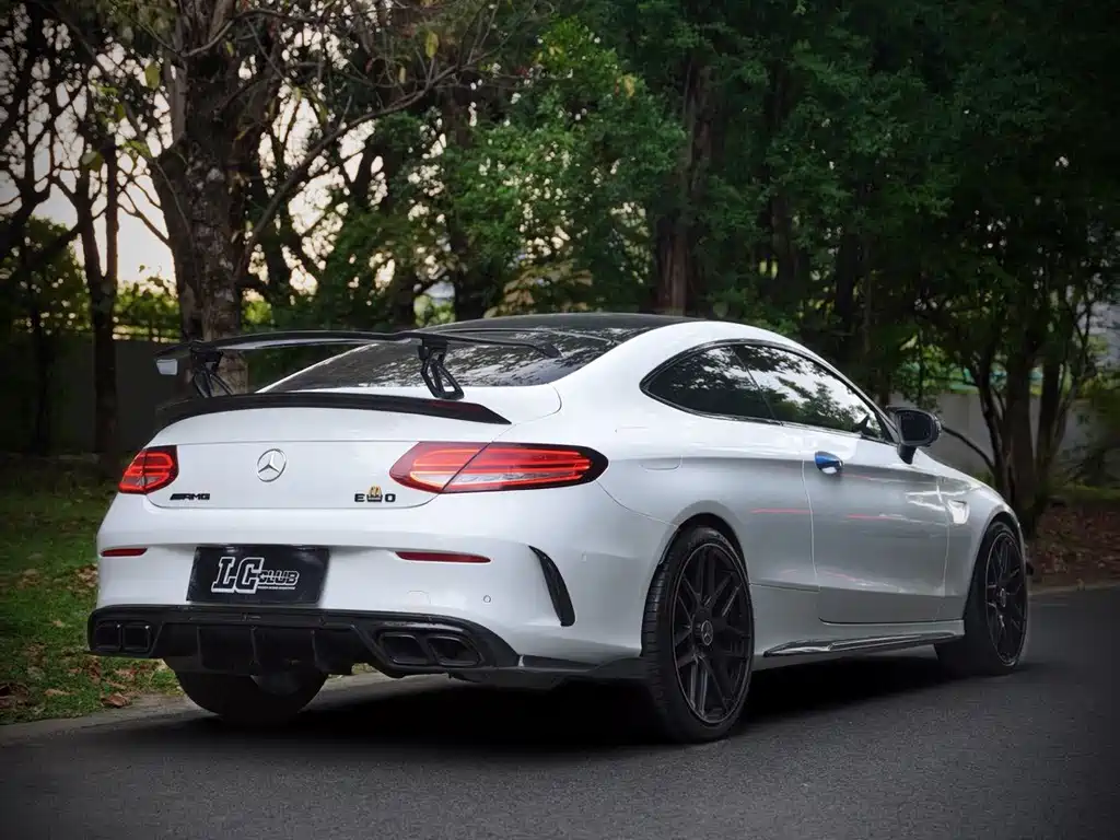 Mercedes-Benz C-Class AMG — фото 15