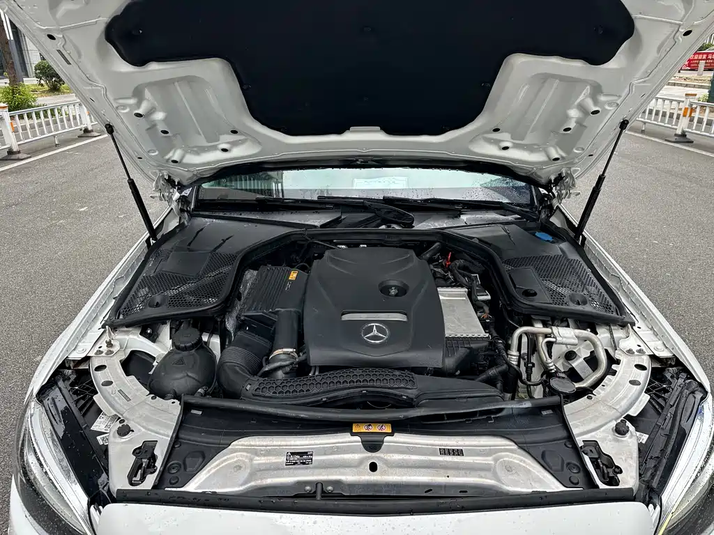 Mercedes-Benz C-Class — фото 10