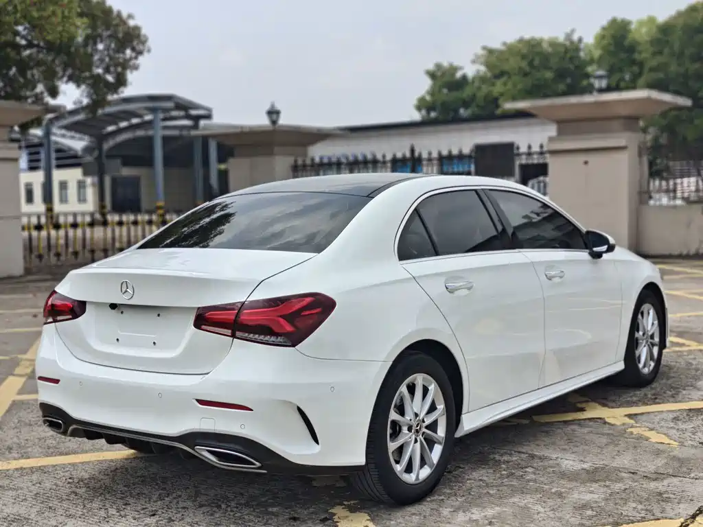 Mercedes-Benz A-Class — фото 10