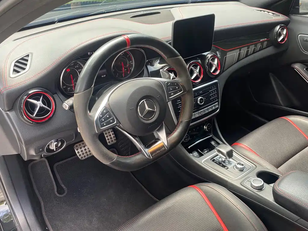Mercedes-Benz GLA AMG — фото 9