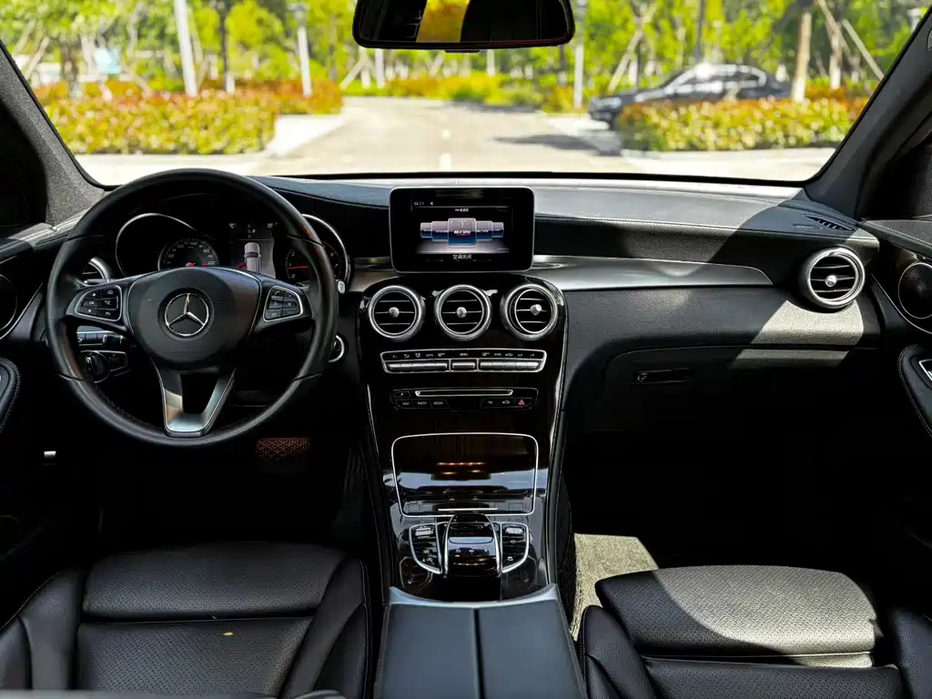 Mercedes-Benz GLC — фото 5