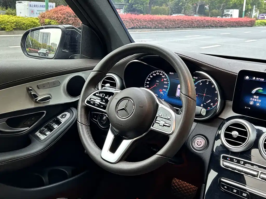 Mercedes-Benz GLC — фото 18