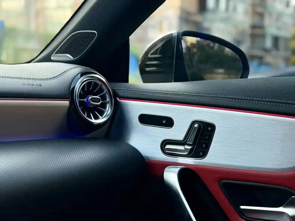 Mercedes-Benz CLA AMG — фото 15
