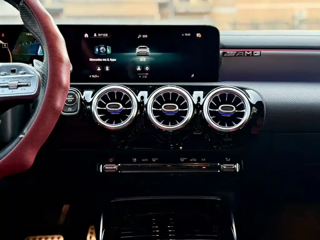 Mercedes-Benz CLA AMG — фото 17
