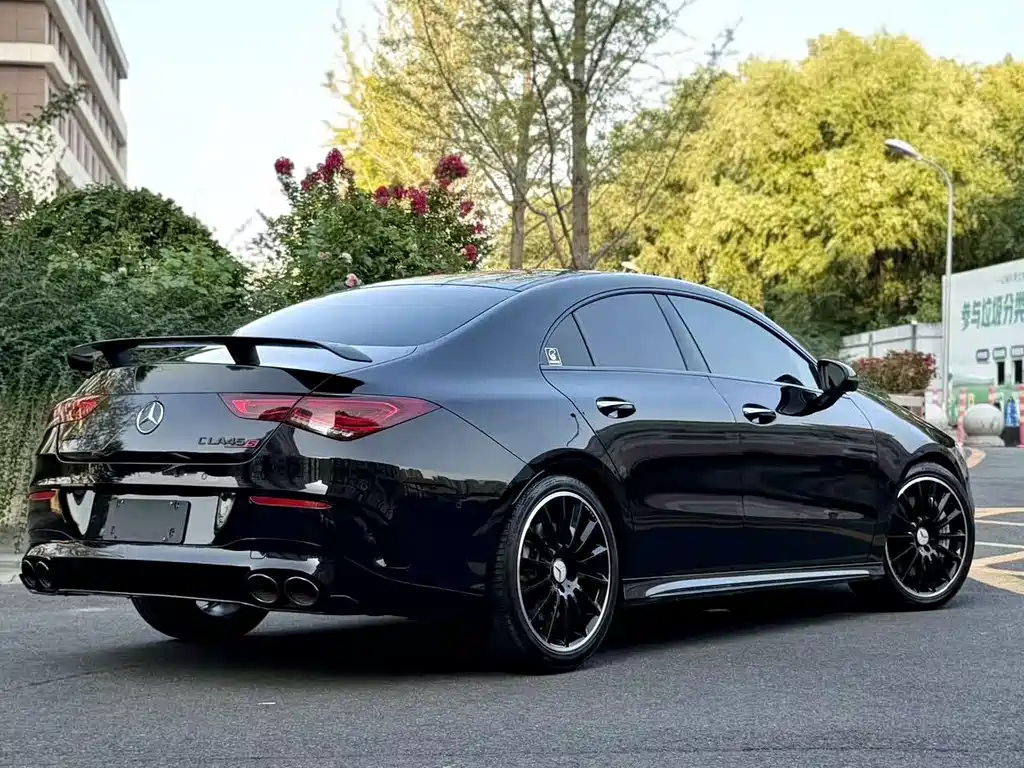 Mercedes-Benz CLA AMG — фото 6