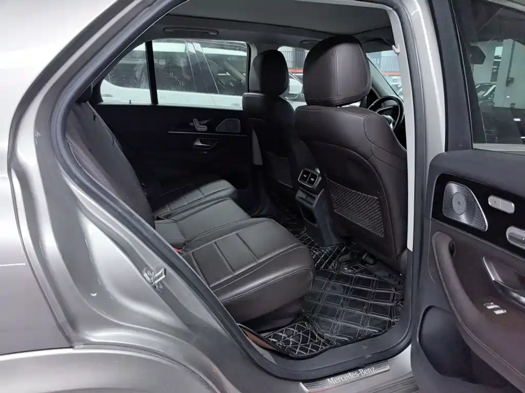 Mercedes-Benz GLE (Import) — фото 11