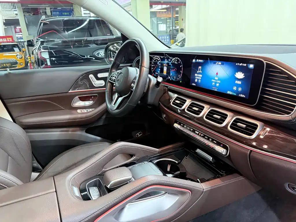 Mercedes-Benz GLE (Import) — фото 11