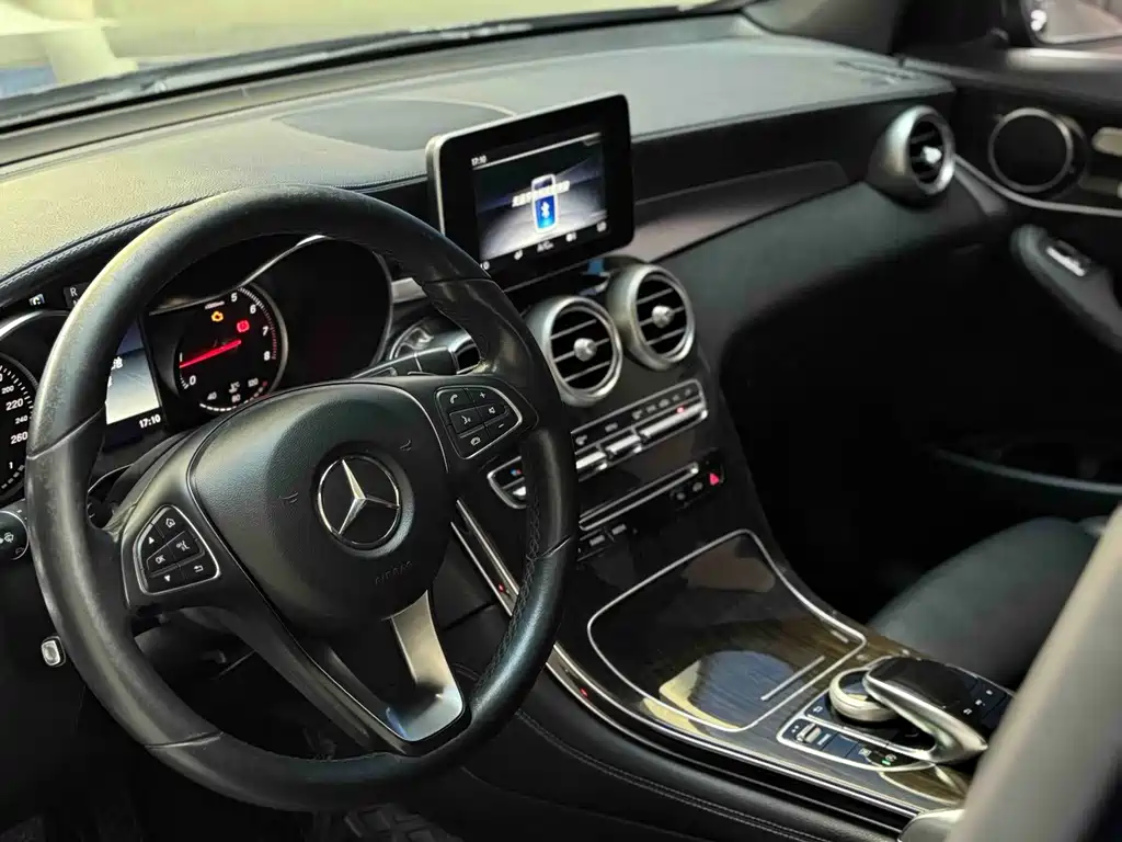 Mercedes-Benz GLC — фото 10