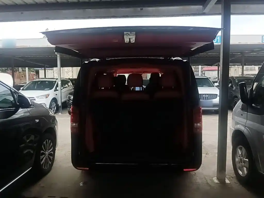 Mercedes-Benz Vito — фото 15