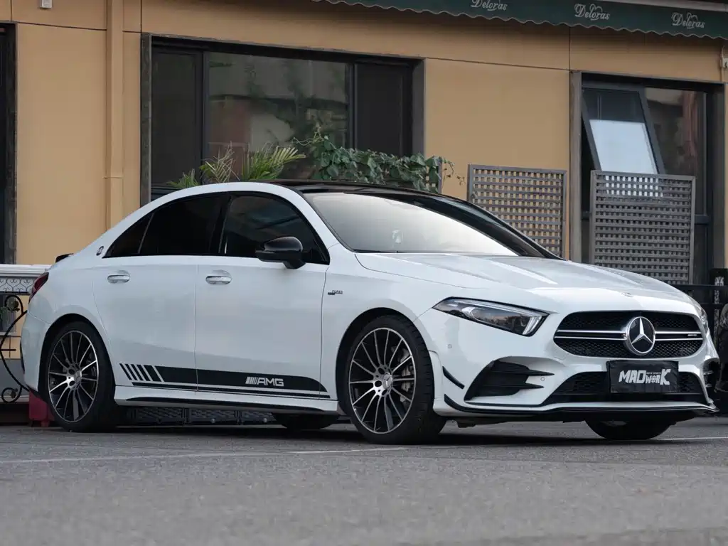 Mercedes-Benz A-Class AMG — фото 4