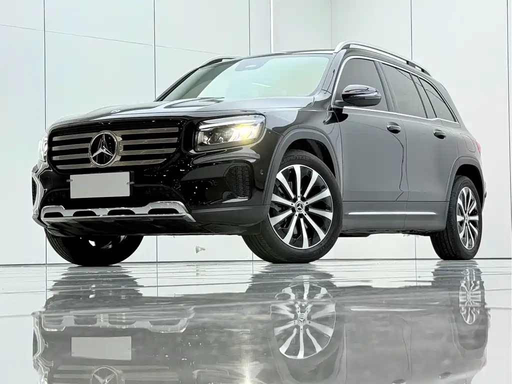 Mercedes-Benz GLB — фото 2
