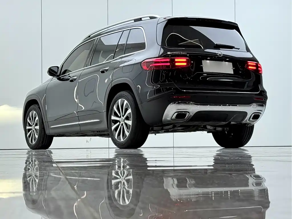 Mercedes-Benz GLB — фото 14
