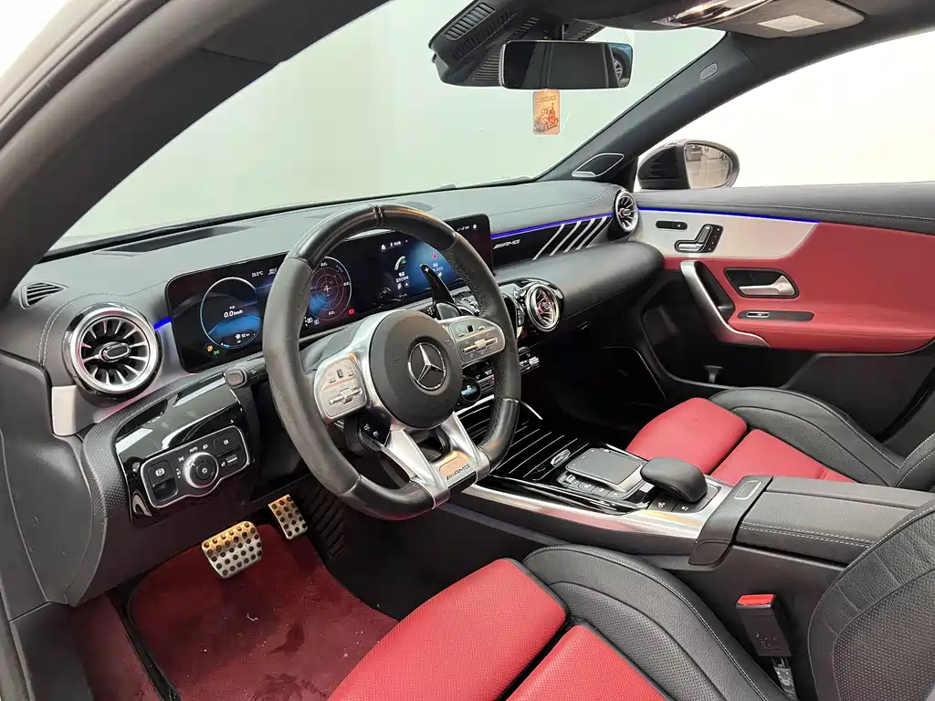 Mercedes-Benz CLA AMG — фото 14