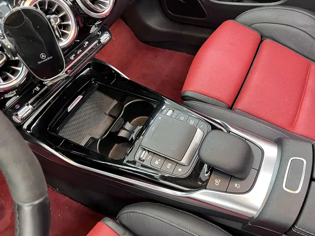 Mercedes-Benz CLA AMG — фото 29