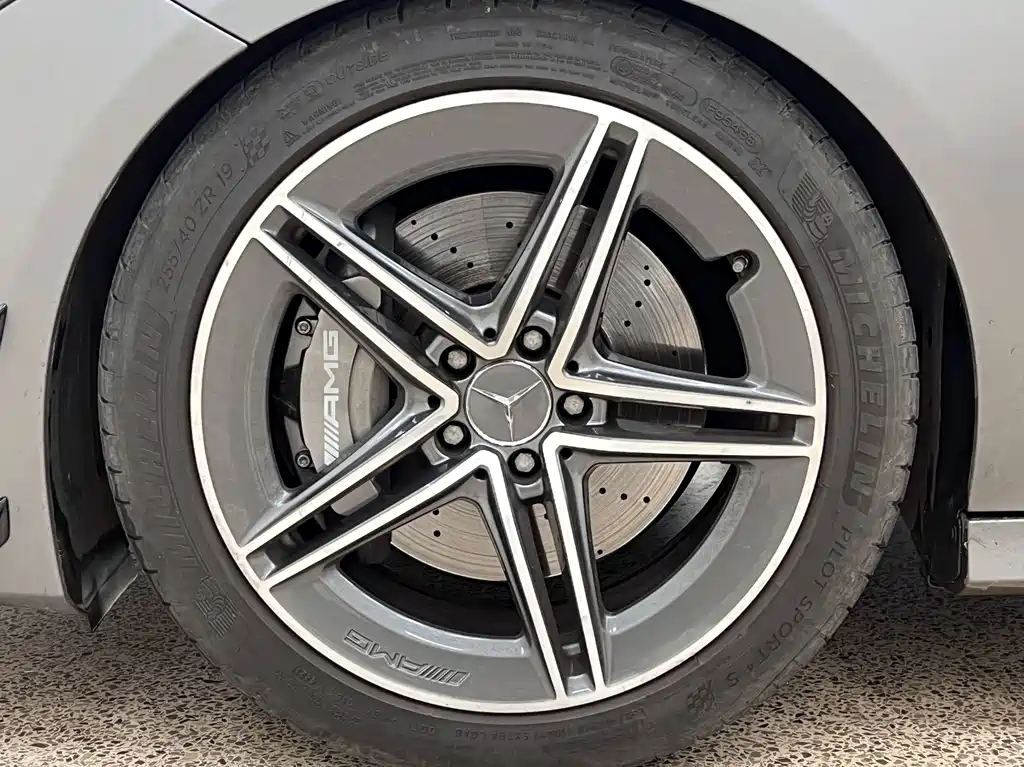 Mercedes-Benz CLA AMG — фото 8