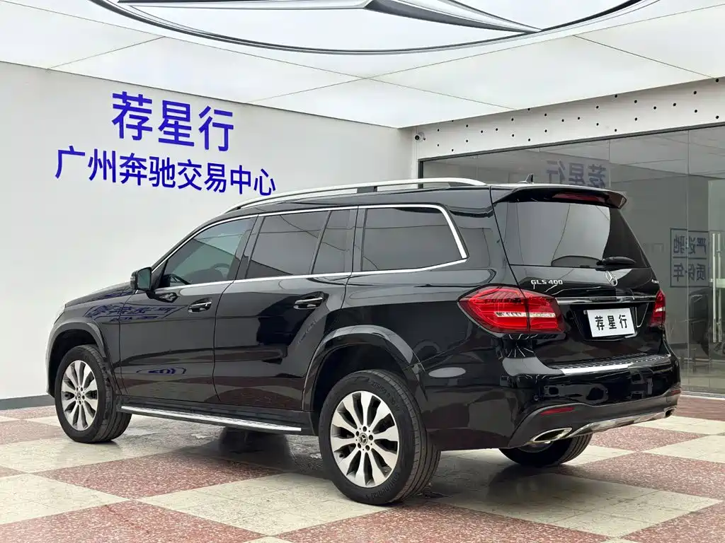 Mercedes-Benz GLS — фото 6