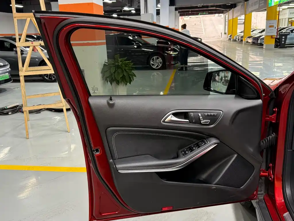 Mercedes-Benz GLA — фото 11