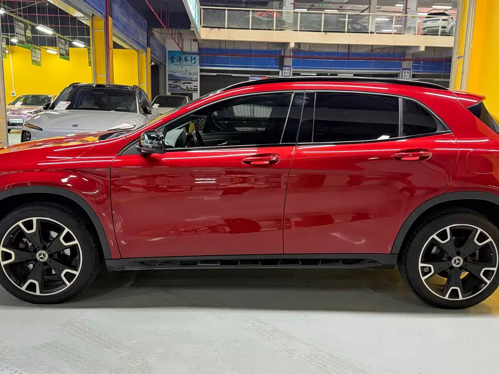 Mercedes-Benz GLA — фото 8