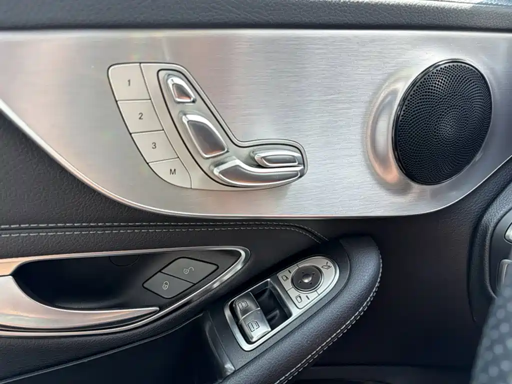 Mercedes-Benz C-Class (Import) — фото 2